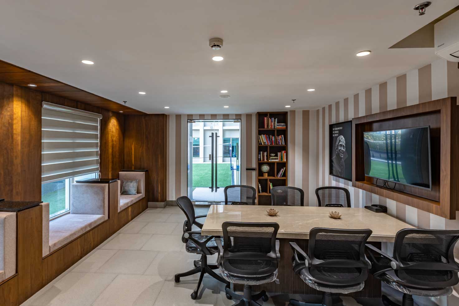 Amistad - Conference Room